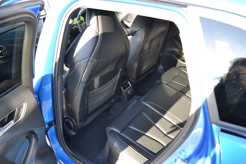 Audi A3 Rs 3 Tfsi Quattro Audi Sport Edition Hatchback 2.5 Semi Auto Petrol