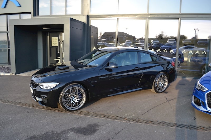 BMW 4 Series M4 Competition Package Coupe 3.0 Semi Auto Petrol
