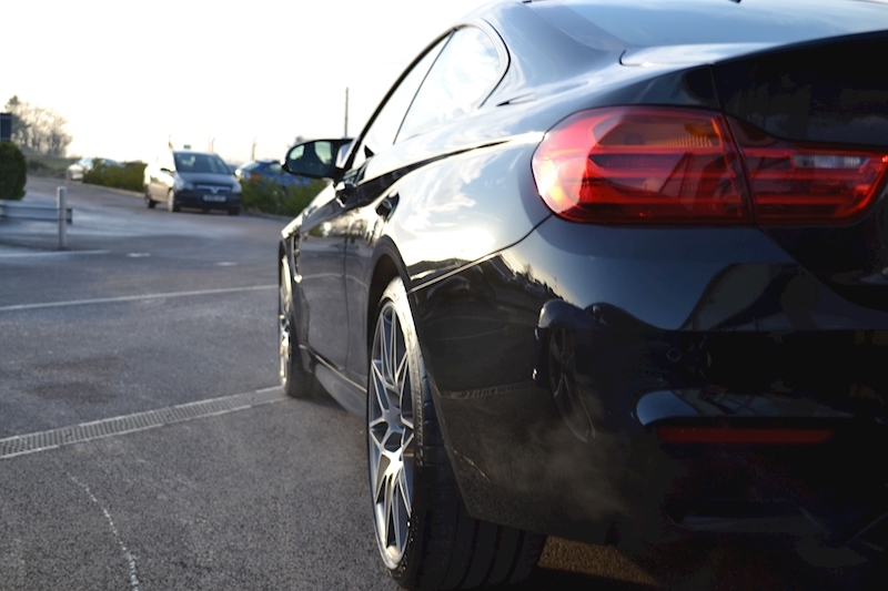 BMW 4 Series M4 Competition Package Coupe 3.0 Semi Auto Petrol