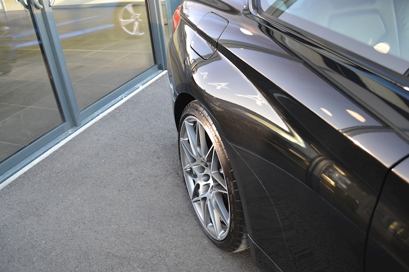 BMW 4 Series M4 Competition Package Coupe 3.0 Semi Auto Petrol