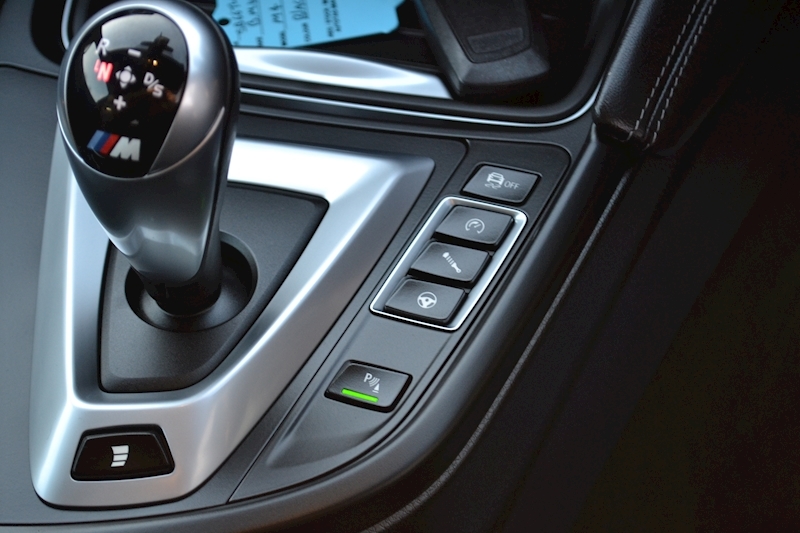 BMW 4 Series M4 Competition Package Coupe 3.0 Semi Auto Petrol