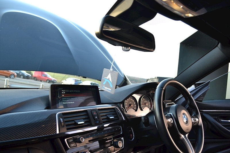 BMW 4 Series M4 Competition Package Coupe 3.0 Semi Auto Petrol