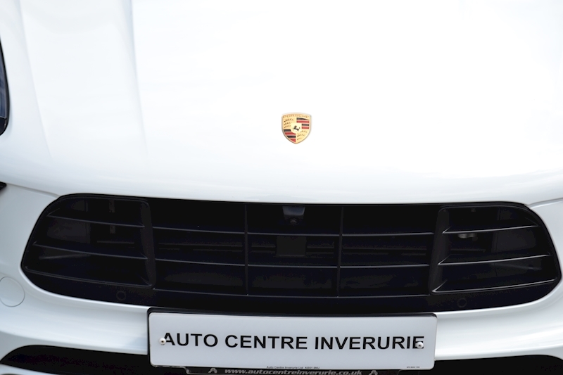 Porsche Macan GTS 3.0 5dr SUV PDK Petrol