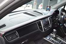 Porsche Macan GTS 3.0 5dr SUV PDK Petrol