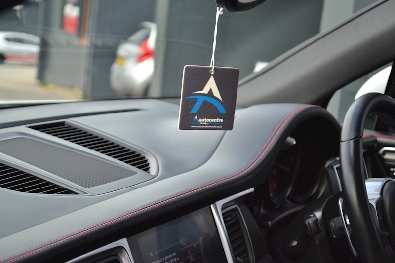 Porsche Macan GTS 3.0 5dr SUV PDK Petrol