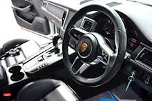 Porsche Macan GTS 3.0 5dr SUV PDK Petrol