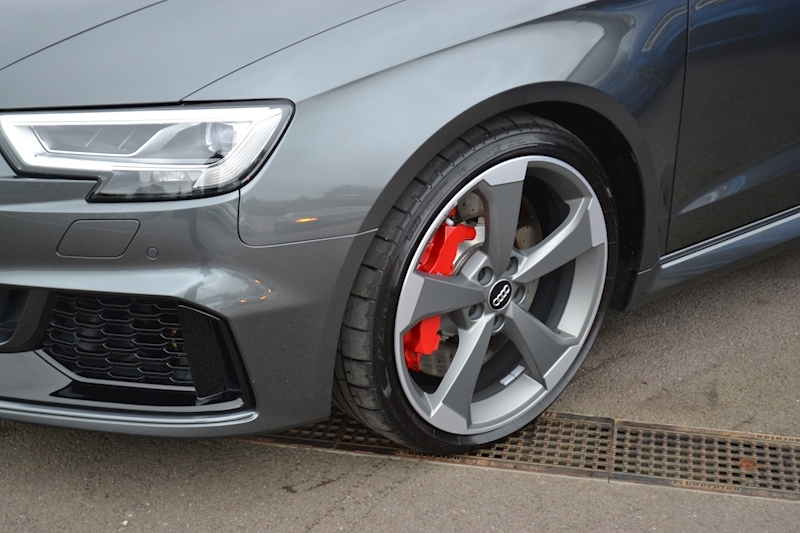 Audi RS3 2.5 TFSI Sportback 5dr Petrol S Tronic quattro (s/s) (400 ps) 2.5 5dr Sportback S Tronic Petrol