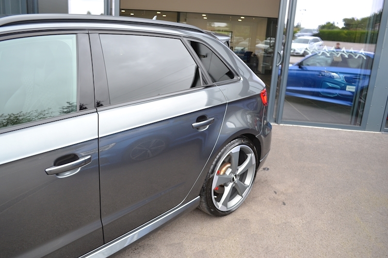 Audi RS3 2.5 TFSI Sportback 5dr Petrol S Tronic quattro (s/s) (400 ps) 2.5 5dr Sportback S Tronic Petrol