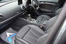 Audi RS3 2.5 TFSI Sportback 5dr Petrol S Tronic quattro (s/s) (400 ps) 2.5 5dr Sportback S Tronic Petrol