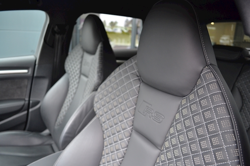 Audi RS3 2.5 TFSI Sportback 5dr Petrol S Tronic quattro (s/s) (400 ps) 2.5 5dr Sportback S Tronic Petrol