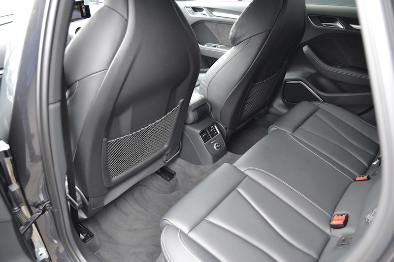 Audi RS3 2.5 TFSI Sportback 5dr Petrol S Tronic quattro (s/s) (400 ps) 2.5 5dr Sportback S Tronic Petrol