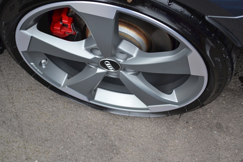 Audi RS3 2.5 TFSI Sportback 5dr Petrol S Tronic quattro (s/s) (400 ps) 2.5 5dr Sportback S Tronic Petrol