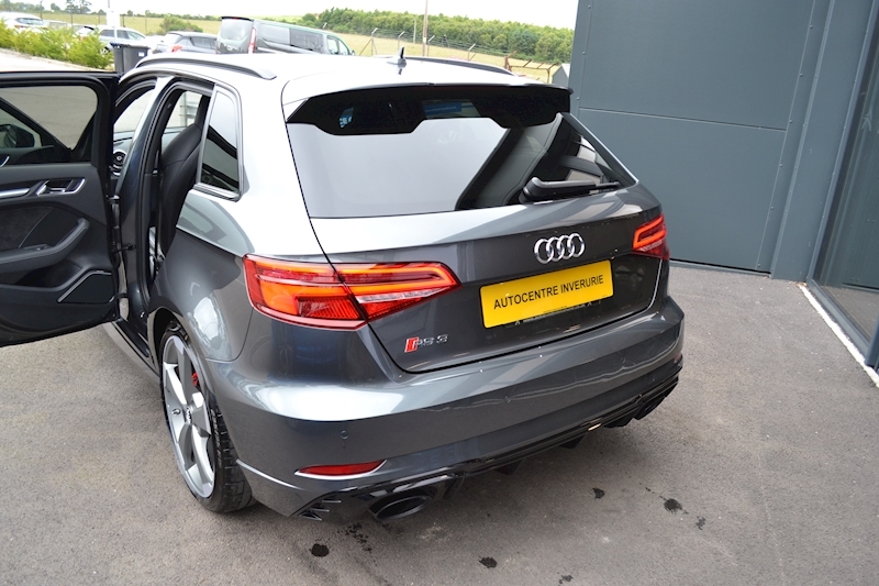 Audi RS3 2.5 TFSI Sportback 5dr Petrol S Tronic quattro (s/s) (400 ps) 2.5 5dr Sportback S Tronic Petrol