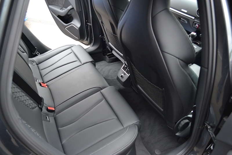 Audi RS3 2.5 TFSI Sportback 5dr Petrol S Tronic quattro (s/s) (400 ps) 2.5 5dr Sportback S Tronic Petrol