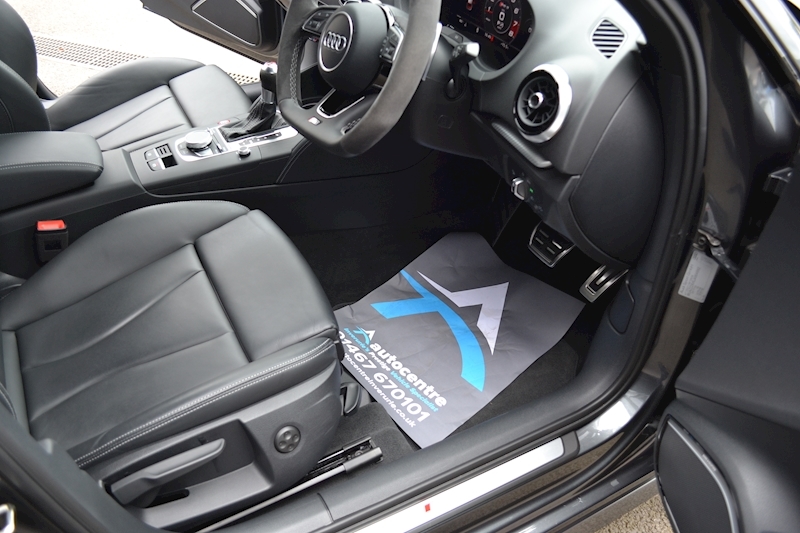 Audi RS3 2.5 TFSI Sportback 5dr Petrol S Tronic quattro (s/s) (400 ps) 2.5 5dr Sportback S Tronic Petrol