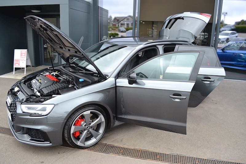 Audi RS3 2.5 TFSI Sportback 5dr Petrol S Tronic quattro (s/s) (400 ps) 2.5 5dr Sportback S Tronic Petrol