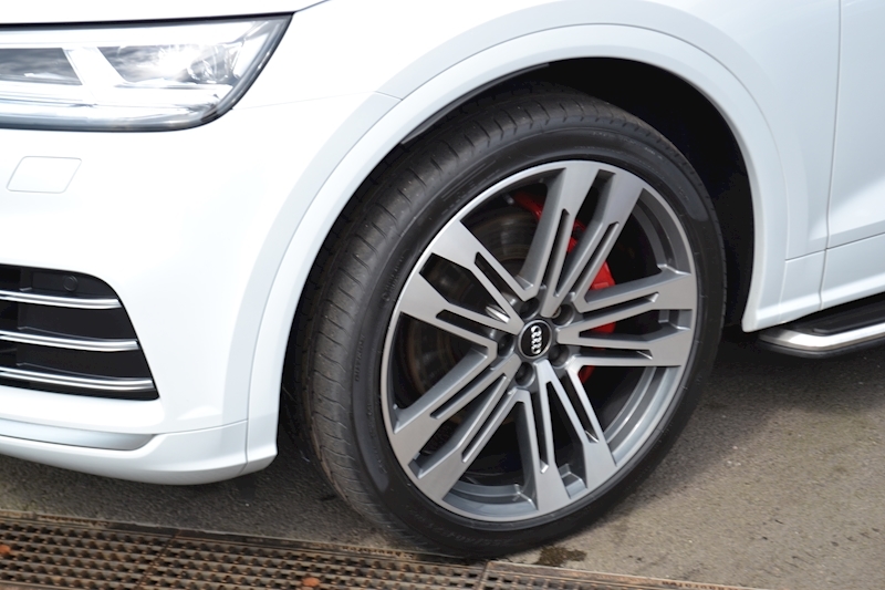 Audi SQ5 3.0 TFSI V6 SUV 5dr Petrol Tiptronic quattro (s/s) (354 ps) SUV 3.0 Tiptronic Petrol