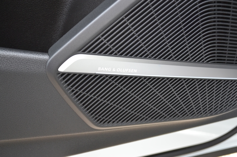 Audi SQ5 3.0 TFSI V6 SUV 5dr Petrol Tiptronic quattro (s/s) (354 ps) SUV 3.0 Tiptronic Petrol