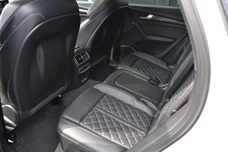 Audi SQ5 3.0 TFSI V6 SUV 5dr Petrol Tiptronic quattro (s/s) (354 ps) SUV 3.0 Tiptronic Petrol