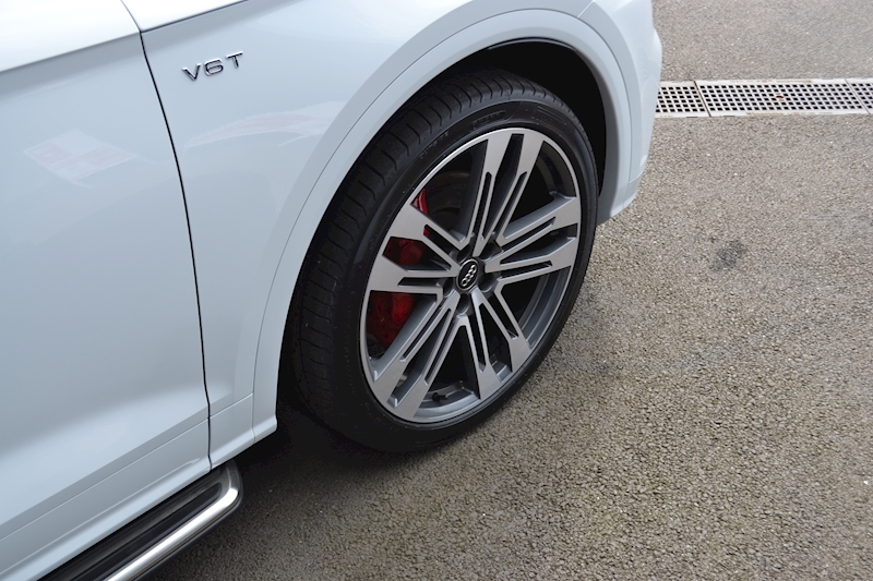 Audi SQ5 3.0 TFSI V6 SUV 5dr Petrol Tiptronic quattro (s/s) (354 ps) SUV 3.0 Tiptronic Petrol