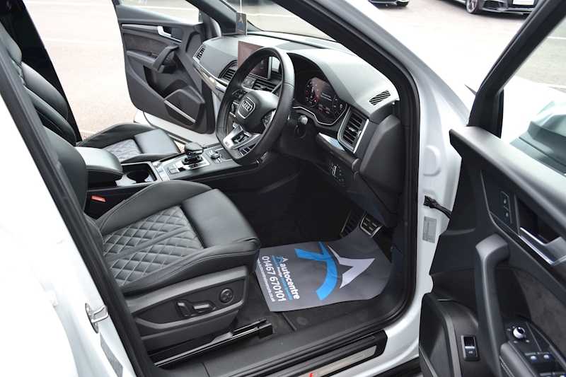 Audi SQ5 3.0 TFSI V6 SUV 5dr Petrol Tiptronic quattro (s/s) (354 ps) SUV 3.0 Tiptronic Petrol