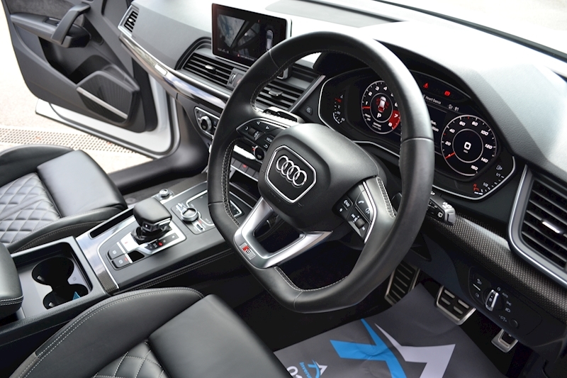 Audi SQ5 3.0 TFSI V6 SUV 5dr Petrol Tiptronic quattro (s/s) (354 ps) SUV 3.0 Tiptronic Petrol