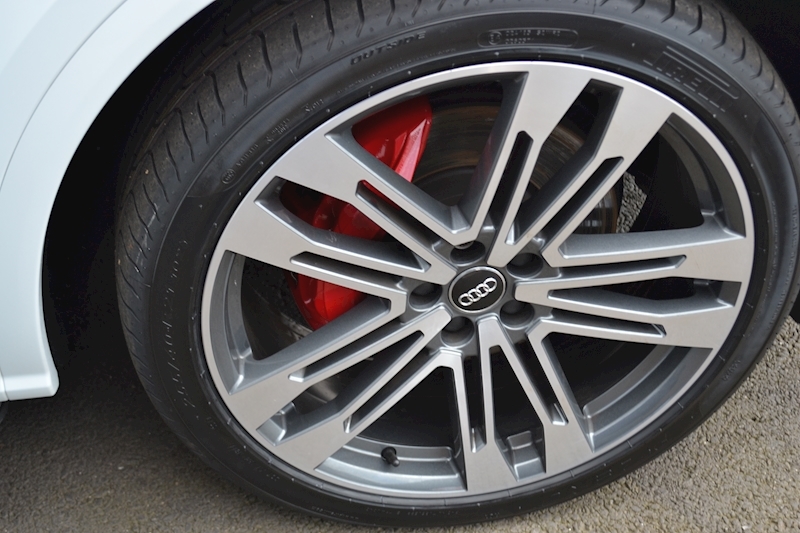 Audi SQ5 3.0 TFSI V6 SUV 5dr Petrol Tiptronic quattro (s/s) (354 ps) SUV 3.0 Tiptronic Petrol