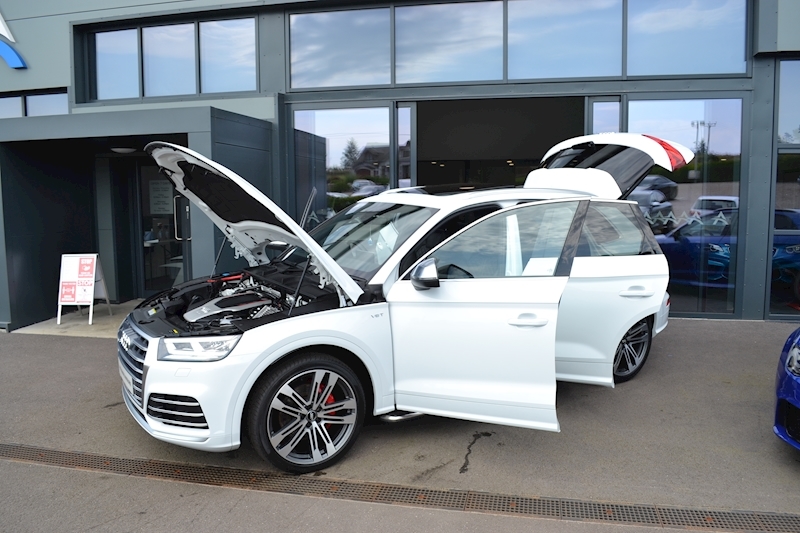Audi SQ5 3.0 TFSI V6 SUV 5dr Petrol Tiptronic quattro (s/s) (354 ps) SUV 3.0 Tiptronic Petrol