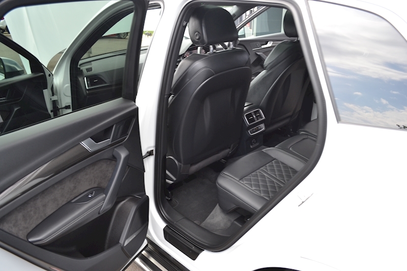 Audi SQ5 3.0 TFSI V6 SUV 5dr Petrol Tiptronic quattro (s/s) (354 ps) SUV 3.0 Tiptronic Petrol