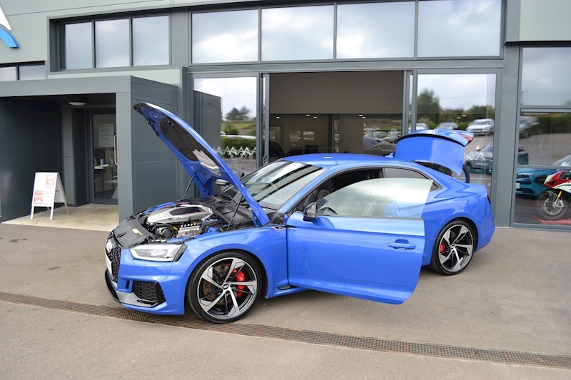 Audi RS5 2.9 TFSI V6 Coupe 2dr Petrol Tiptronic quattro (s/s) (450 ps) 2.9 2dr Coupe Tiptronic Petrol