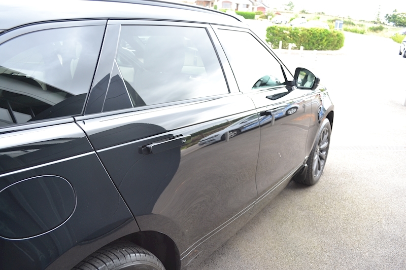 Land Rover Range Rover Velar R-Dynamic S 2.0 5dr SUV Auto Diesel
