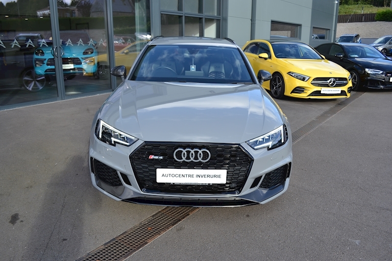 Audi A4 Rs 4 Tfsi Quattro Carbon Edition Estate 2.9 Automatic Petrol