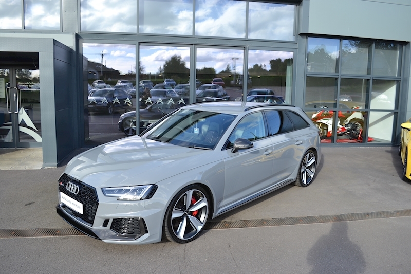 Audi A4 Rs 4 Tfsi Quattro Carbon Edition Estate 2.9 Automatic Petrol