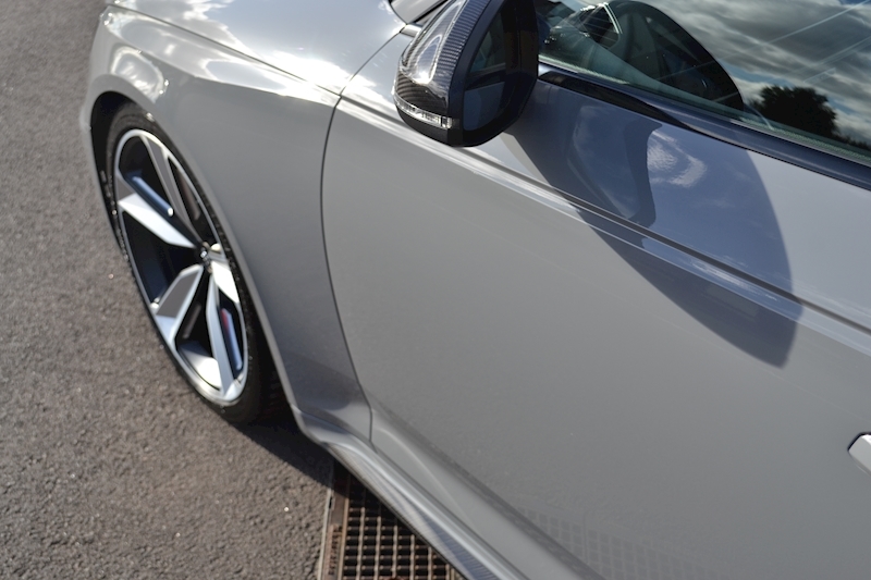 Audi A4 Rs 4 Tfsi Quattro Carbon Edition Estate 2.9 Automatic Petrol