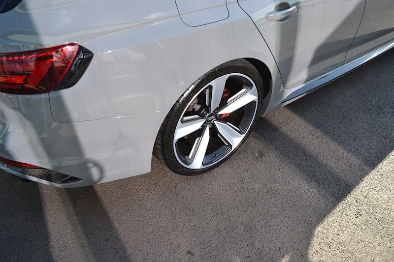 Audi A4 Rs 4 Tfsi Quattro Carbon Edition Estate 2.9 Automatic Petrol