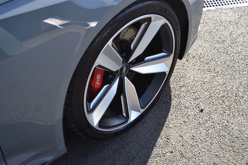 Audi A4 Rs 4 Tfsi Quattro Carbon Edition Estate 2.9 Automatic Petrol