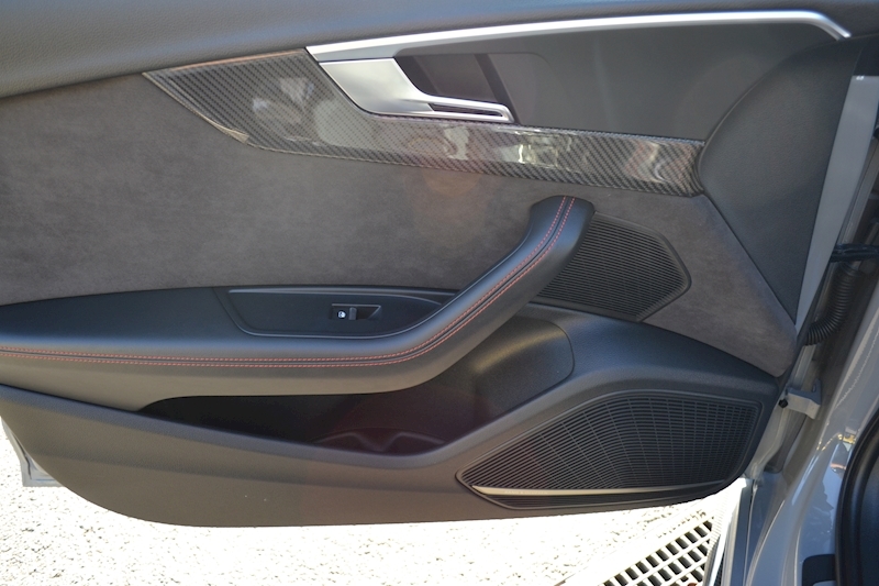 Audi A4 Rs 4 Tfsi Quattro Carbon Edition Estate 2.9 Automatic Petrol