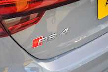 Audi A4 Rs 4 Tfsi Quattro Carbon Edition Estate 2.9 Automatic Petrol