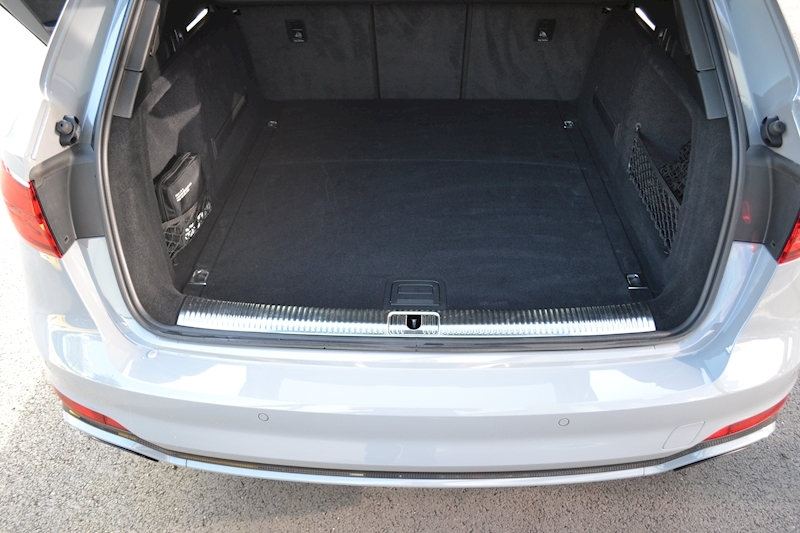 Audi A4 Rs 4 Tfsi Quattro Carbon Edition Estate 2.9 Automatic Petrol
