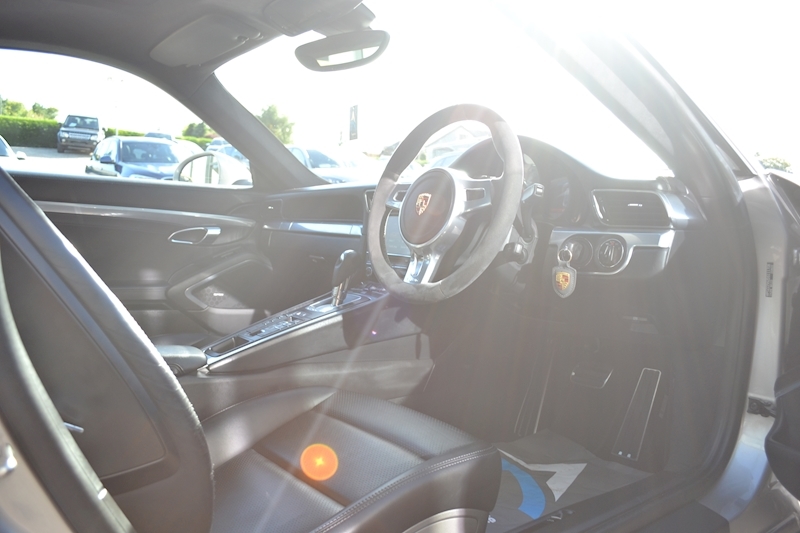 Porsche 911 991 Carrera 4S 3.8 2dr Coupe PDK Petrol
