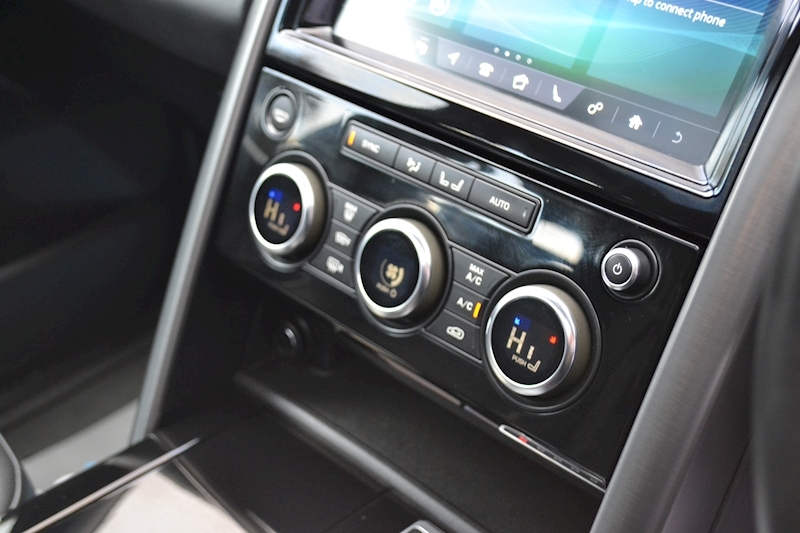 Land Rover Discovery HSE 3.0 5dr SUV Auto Diesel