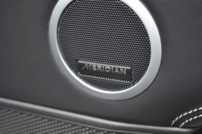 Land Rover Discovery HSE 3.0 5dr SUV Auto Diesel