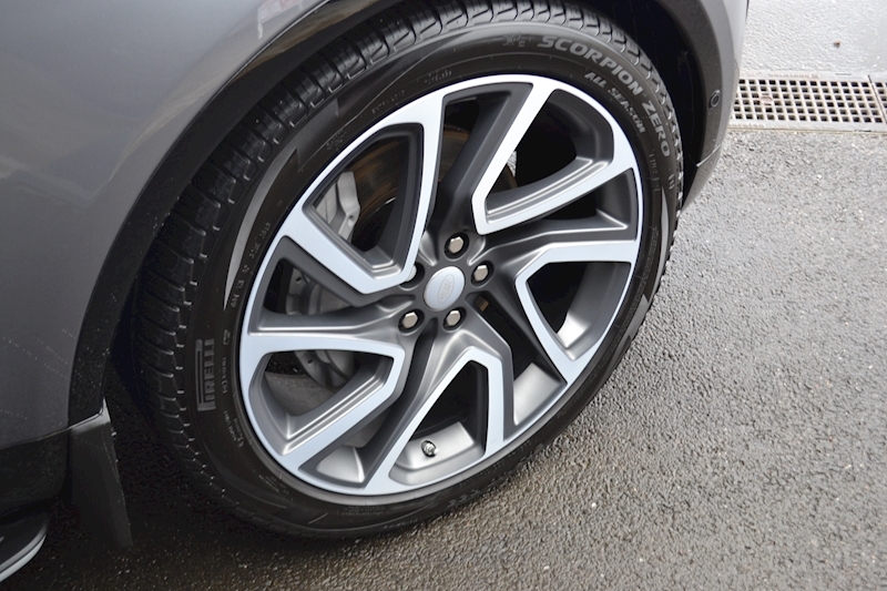 Land Rover Discovery HSE 3.0 5dr SUV Auto Diesel