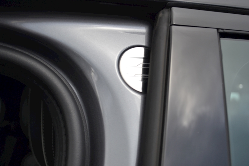 Land Rover Discovery HSE 3.0 5dr SUV Auto Diesel