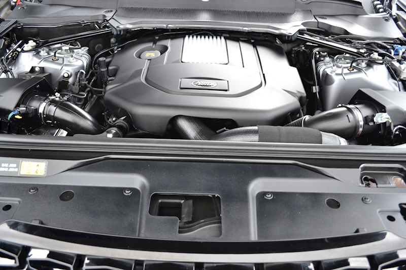 Land Rover Discovery HSE 3.0 5dr SUV Auto Diesel