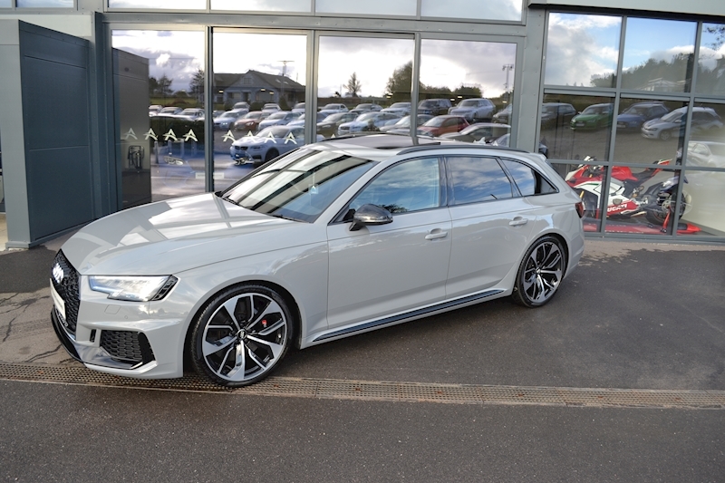 Audi RS4 Avant 2.9 TFSI V6 Avant 5dr Petrol Tiptronic quattro (s/s) (450 ps) 2.9 5dr Avant Tiptronic Petrol