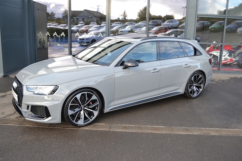 Audi RS4 Avant 2.9 TFSI V6 Avant 5dr Petrol Tiptronic quattro (s/s) (450 ps) 2.9 5dr Avant Tiptronic Petrol
