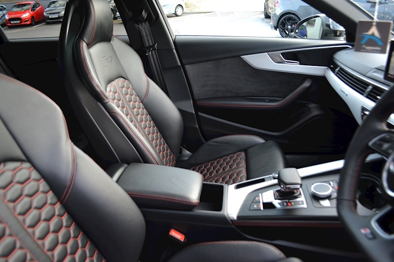 Audi RS4 Avant 2.9 TFSI V6 Avant 5dr Petrol Tiptronic quattro (s/s) (450 ps) 2.9 5dr Avant Tiptronic Petrol