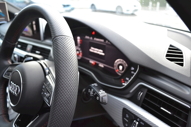 Audi RS4 Avant 2.9 TFSI V6 Avant 5dr Petrol Tiptronic quattro (s/s) (450 ps) 2.9 5dr Avant Tiptronic Petrol