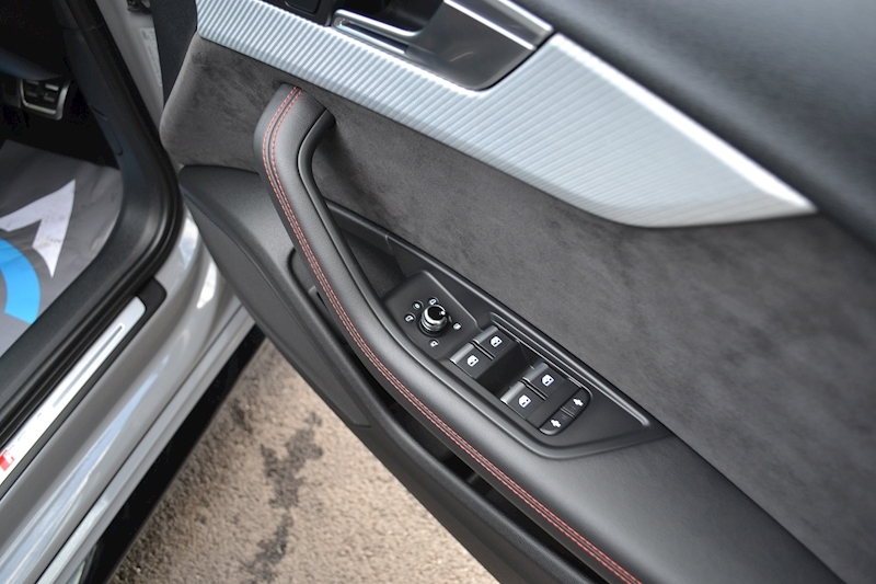 Audi RS4 Avant 2.9 TFSI V6 Avant 5dr Petrol Tiptronic quattro (s/s) (450 ps) 2.9 5dr Avant Tiptronic Petrol